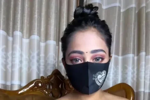Gorgeous Desi Wife Stripping Her Bra and Showes Her Huge Perfect Boobs Sex Video