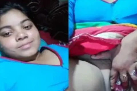 Unsatisfied Bengali housewife showing pussy