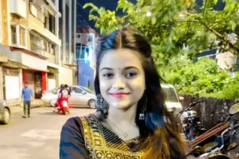 Amaira Roy Nude Sucking Cock and Pressing Her Juicy Tits Sex Video
