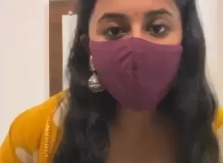 Hot Bhabhi Hanging Big Boobs Out and Pressing Hard Nipples Sex Video