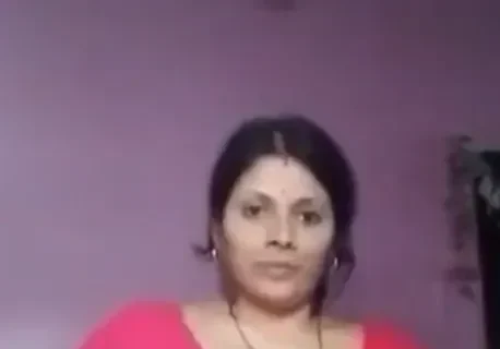 Desi Bhabhi Strips Her Saree Shows Big Tanker Boobs Juicy Pussy Thick Ass Sex Video