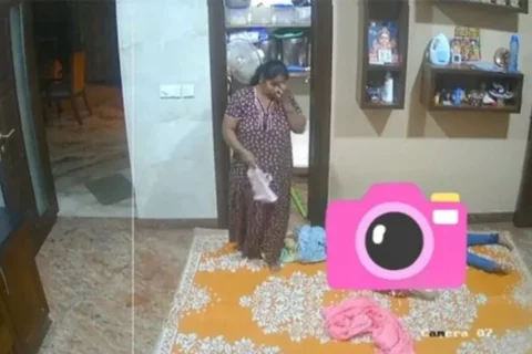 Aunty Big Boobs Captured In Cctv Cam