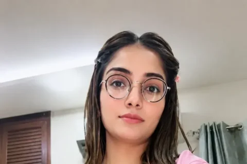 Mishoo Khalifa Interacting with Fans and Teases Perfect Boobs on Live Show Sex Video
