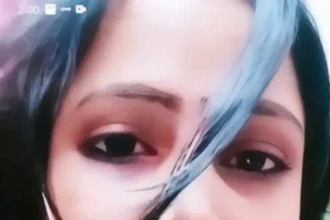 Super Hot Desi Bhabhi Flashing Big Boobs On Chamet Live Cam Show For Fans Sex Video