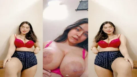 Beautiful Bigboob Sexy Indian Mal Bathing