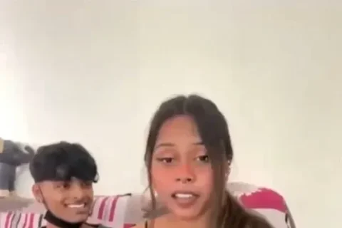 Young Desi Girlfriend Leaked Blowjob And Nude Fucking Scandal On Cam