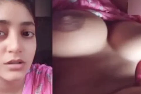 Cute Pakistani sex chat girl round boobs show