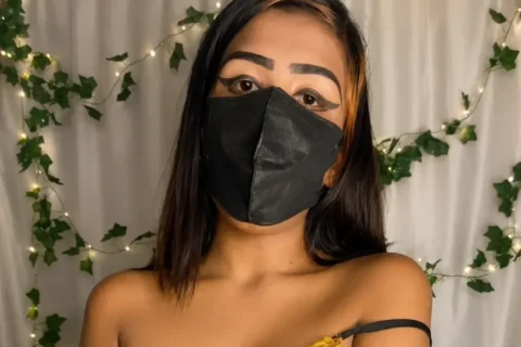 Desi Babe Strips Fully Nude Spreading Legs Wide and Masturbating Pussy with Full Face