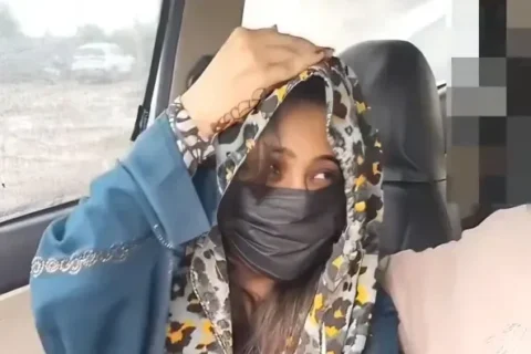 Desi Muslim Bhabhi Car Sex Blowjob and Boobs Sucking Sex Video
