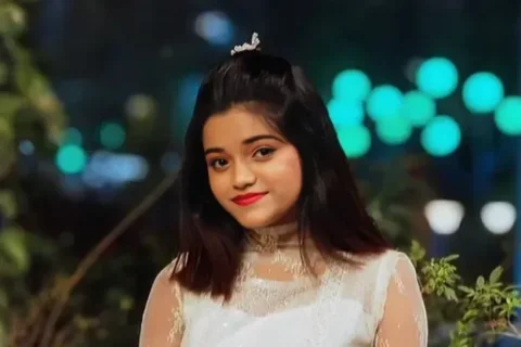 Famous Insta Model Amaira Roy Most Surprising Latest Video Completely Nude Dancing in Shower with Clear Face!! Sex Video