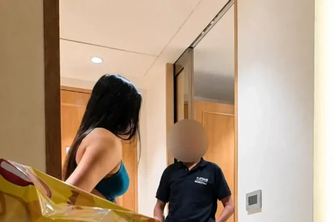 Jaslin Dares Room Service Boy to Unhook her Bra While Her BF is Hidden Under the Bed Sex Video