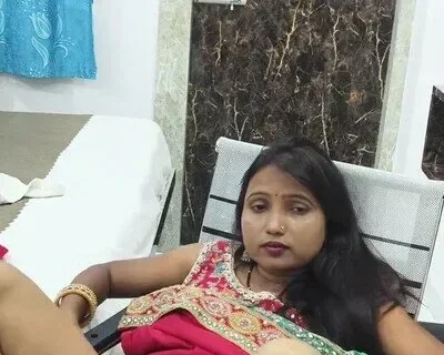 Newly Married Wife Fucking on Hotel Room